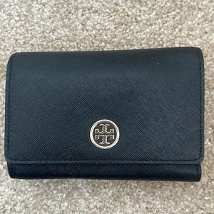 Black Tory Burch wallet